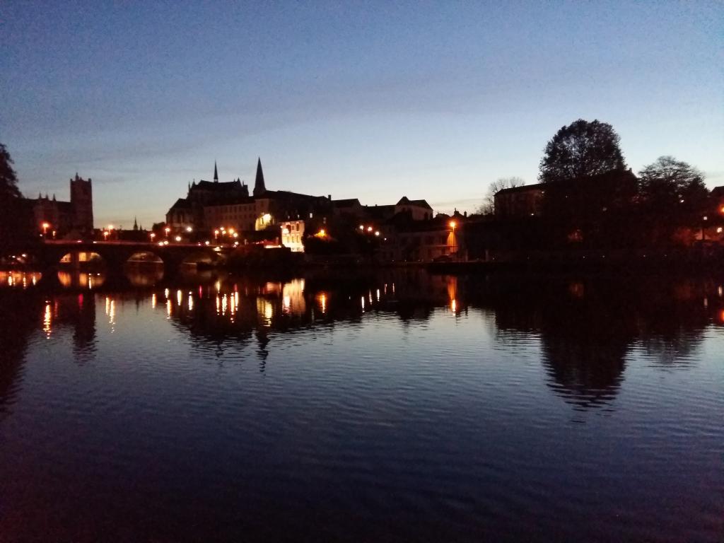 Auxerre by night 1